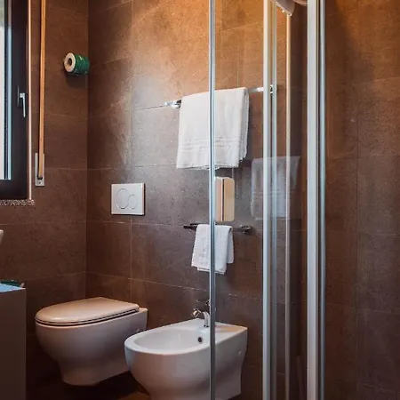 Ai Cjastinars Hotel 3*